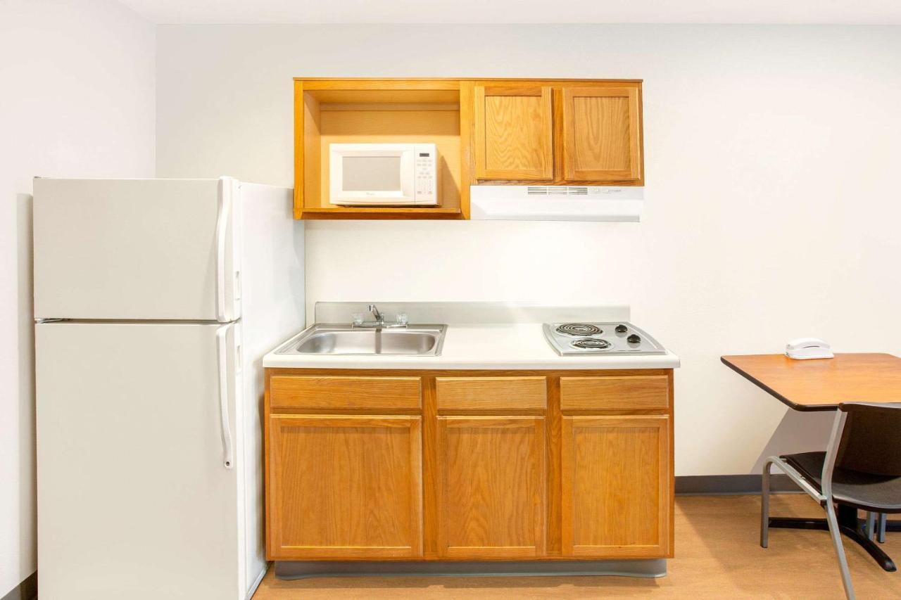 Woodspring Suites Brownsville Exteriér fotografie