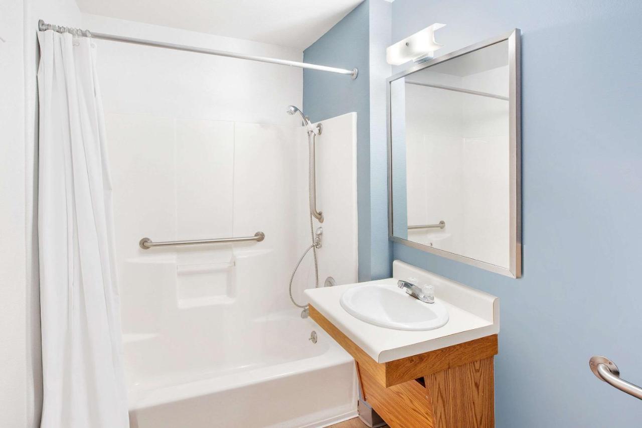 Woodspring Suites Brownsville Exteriér fotografie